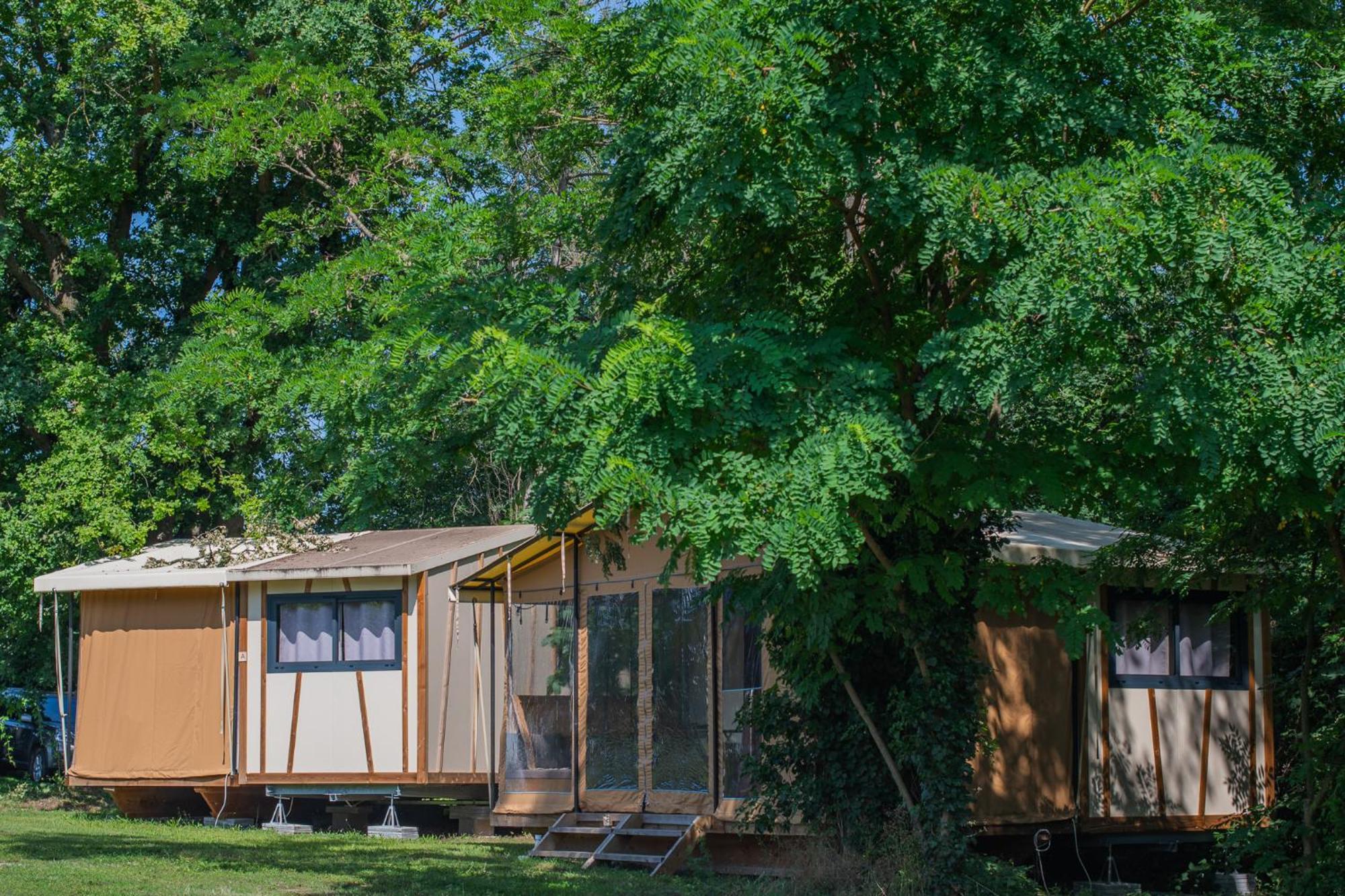 Camping Onlycamp Vauban เนิฟ-บริซาค ภายนอก รูปภาพ